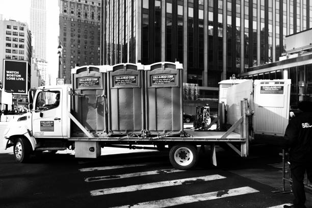 Best Portable bathroom rental  in Warren, OR